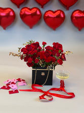 Box with mixed flowers #6